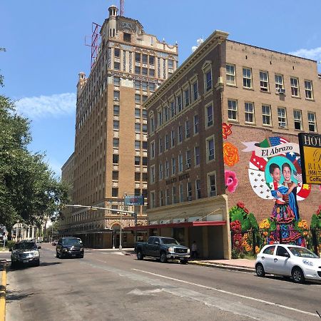 The Rialto Hotel Laredo Exterior foto